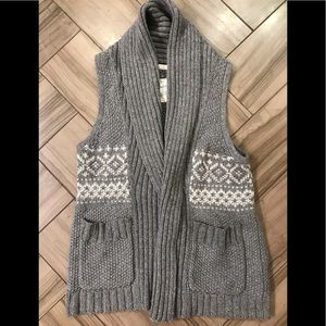🌻HP!🌻 Aeropostale Gray Nordic Shawl Collar Ves…